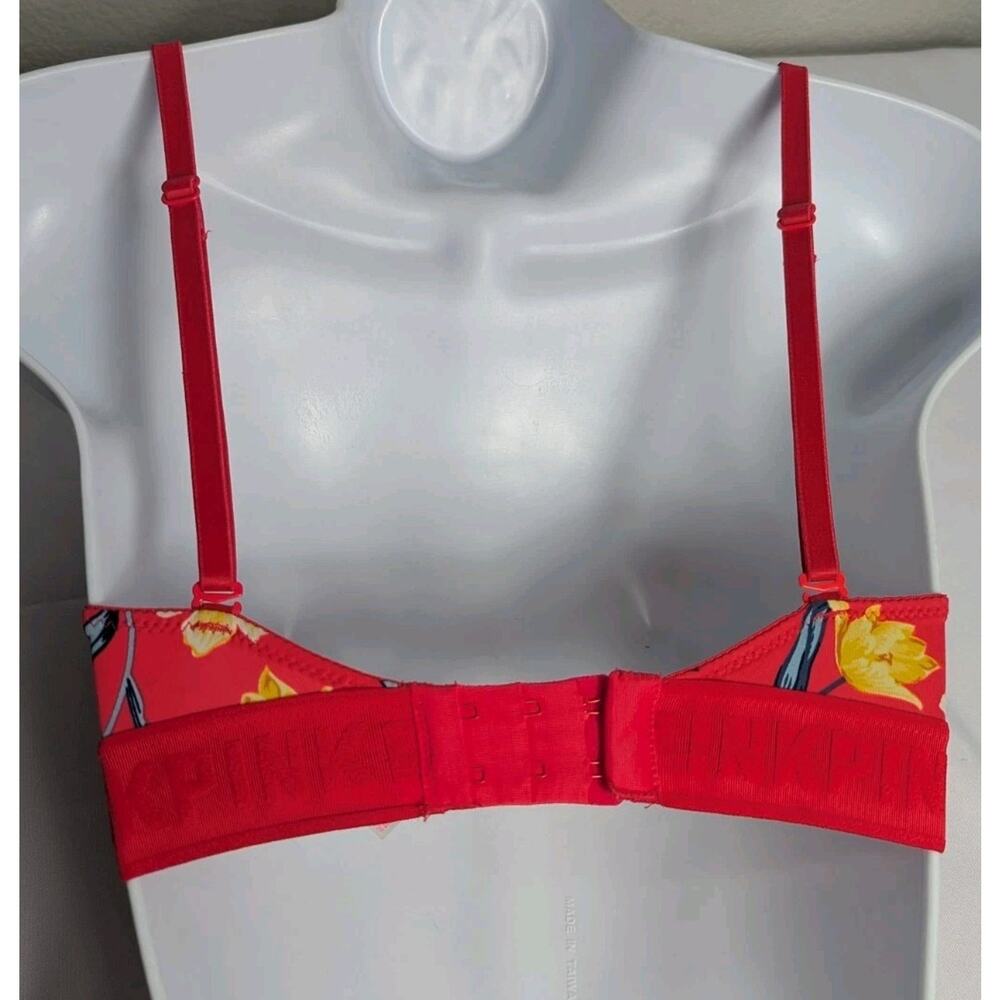 Pink Victorias Secret Wear Everywhere Wireless Lightly Lined Red Floral Bra 32C - Picture 2 of 8